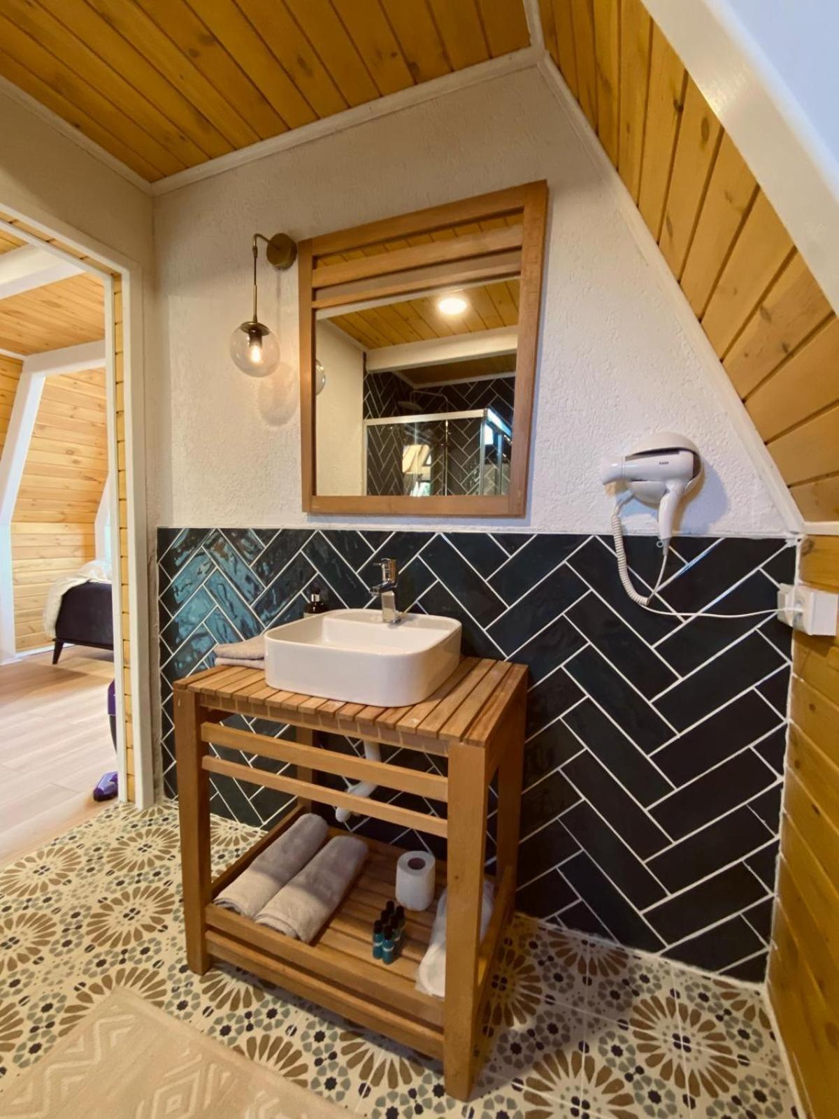 מלון סקרייה Doga Bungalow Sapanca מראה חיצוני תמונה